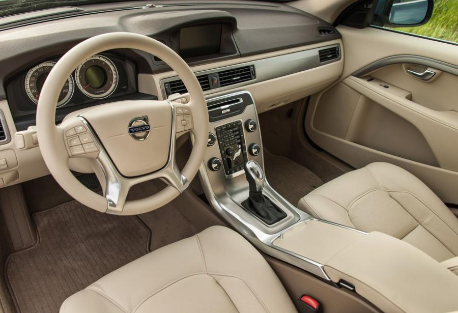  Volvo S80 2013 года  (фото 13 из 13)